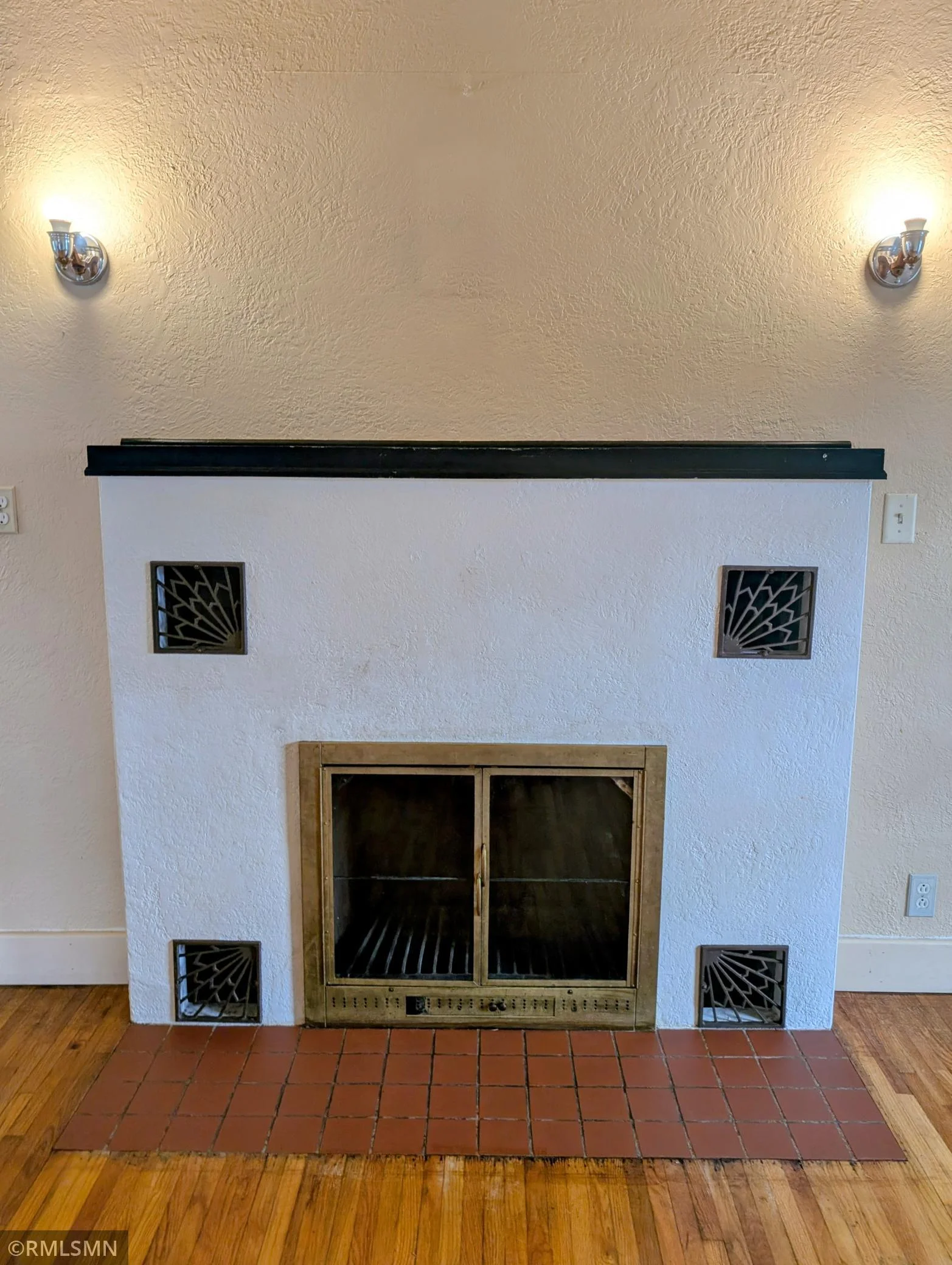 Wood burning fireplace