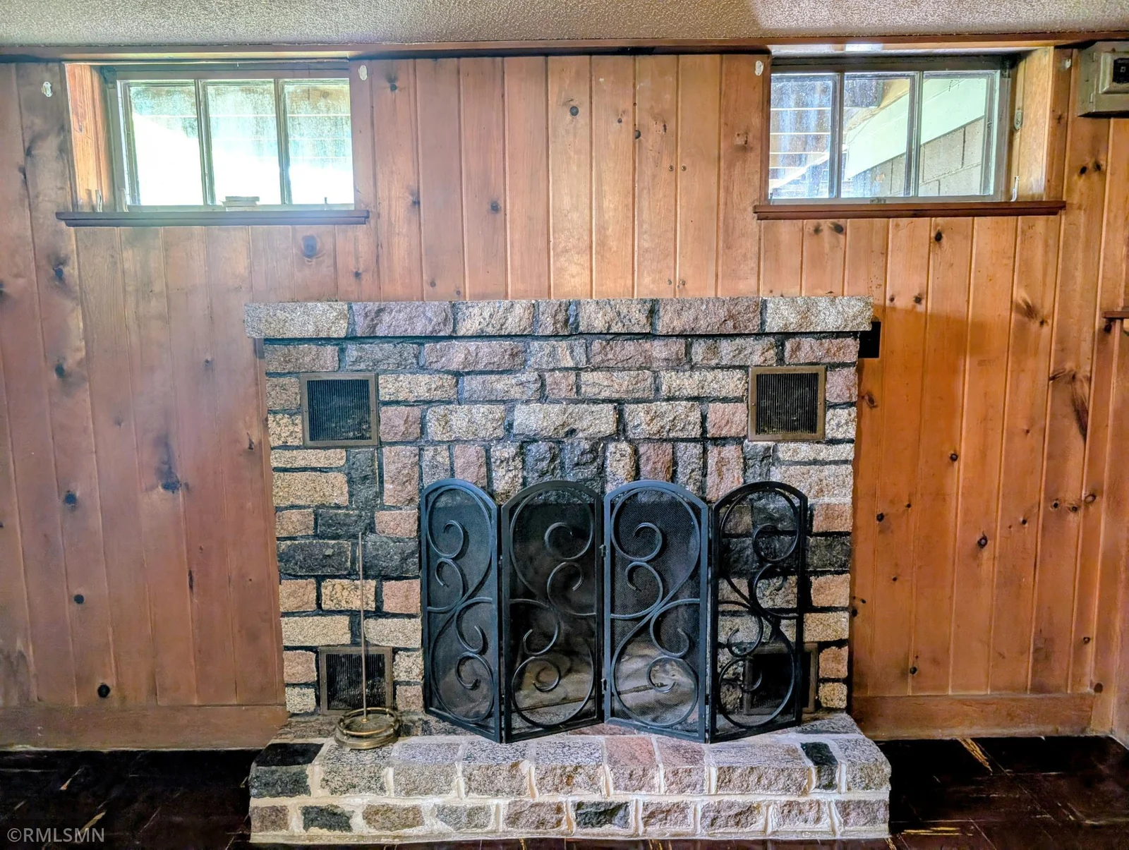 Wood burning fireplace