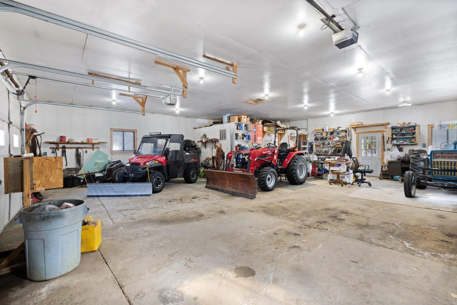 Garage (2).jpg