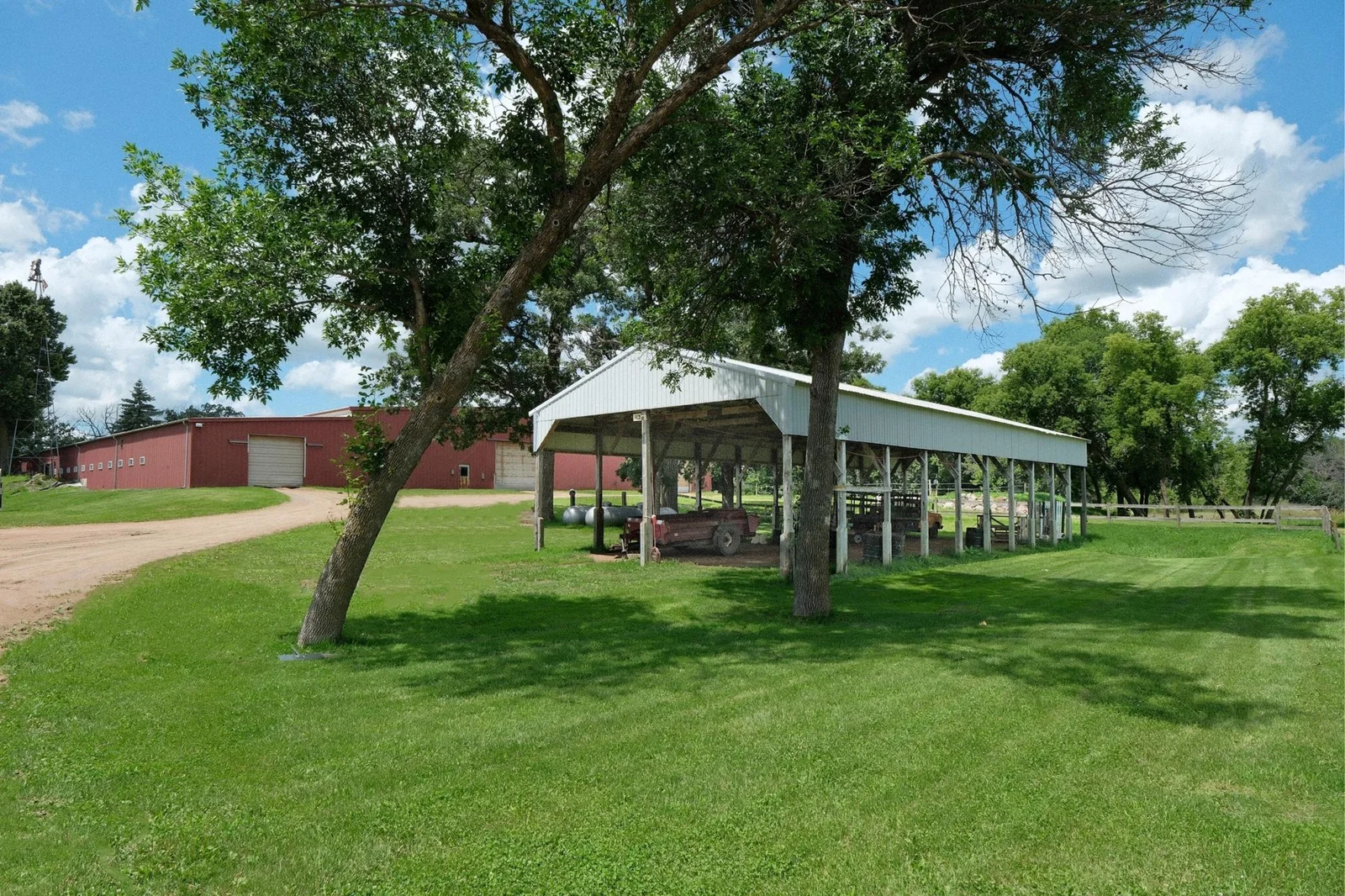 Kentucky Barn at East end of the main barn - hay or day-to-day covered equipment storage