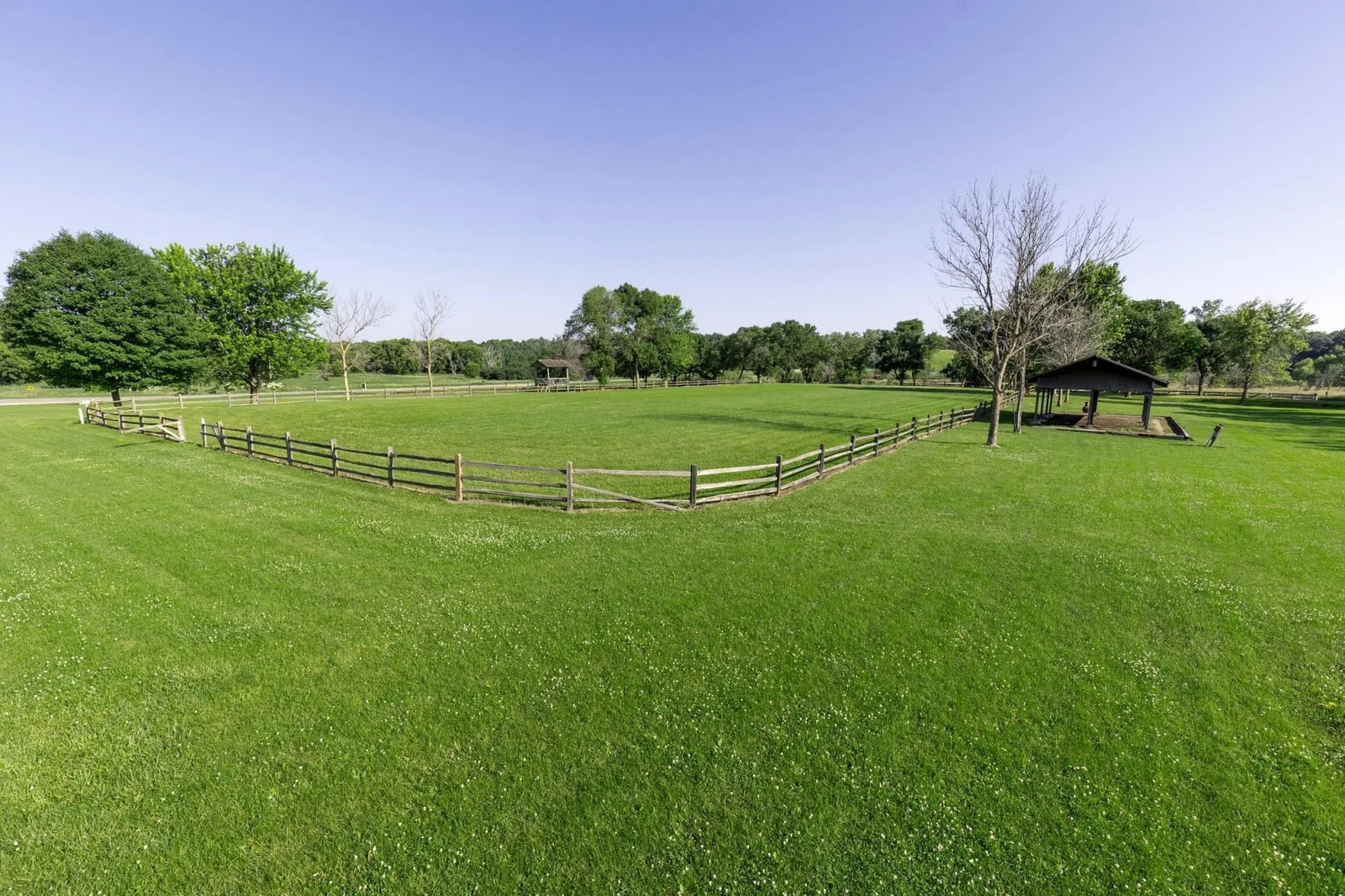 Grass Ring: 150' x 300'