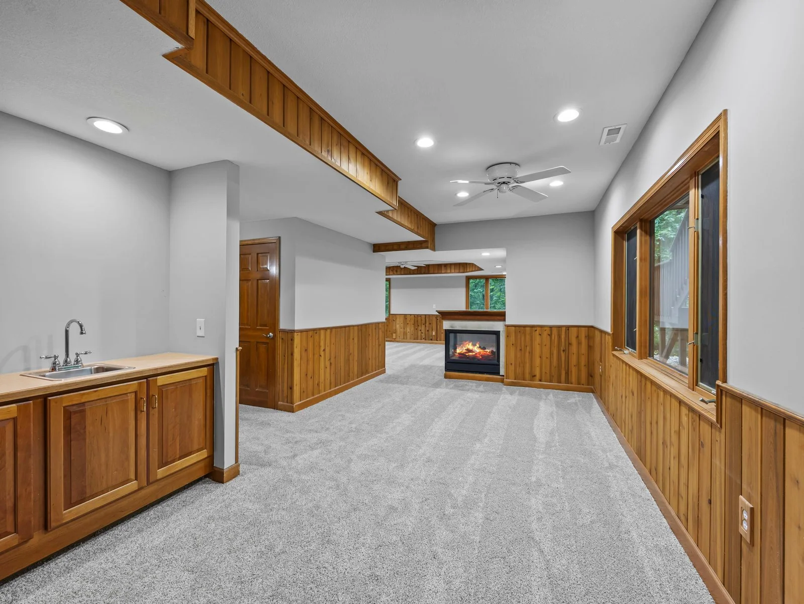 37-web-or-mls-2425 Peace Cir-175.jpg