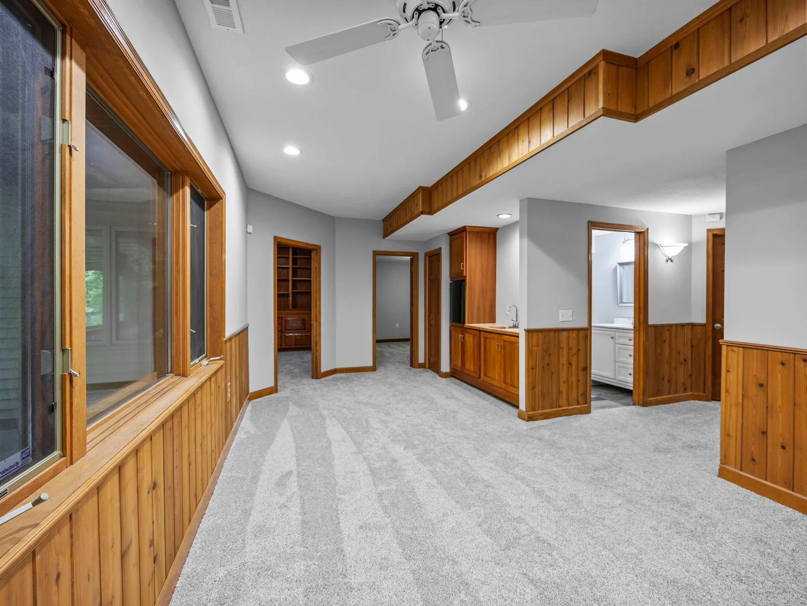 36-web-or-mls-2425 Peace Cir-171.jpg