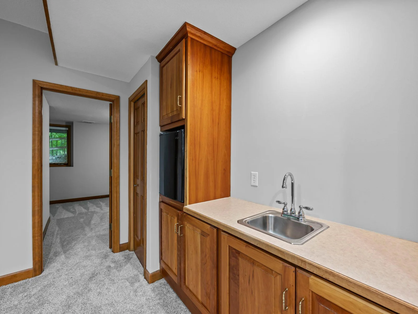 39-web-or-mls-2425 Peace Cir-183.jpg
