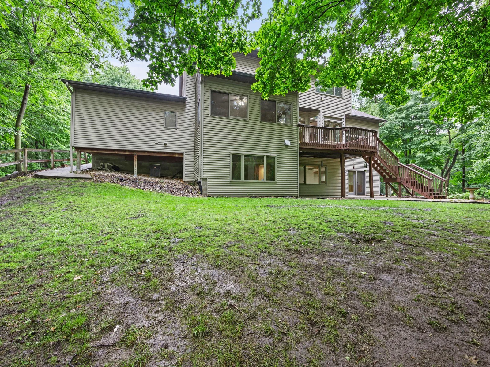 59-web-or-mls-2425 Peace Cir-52.jpg