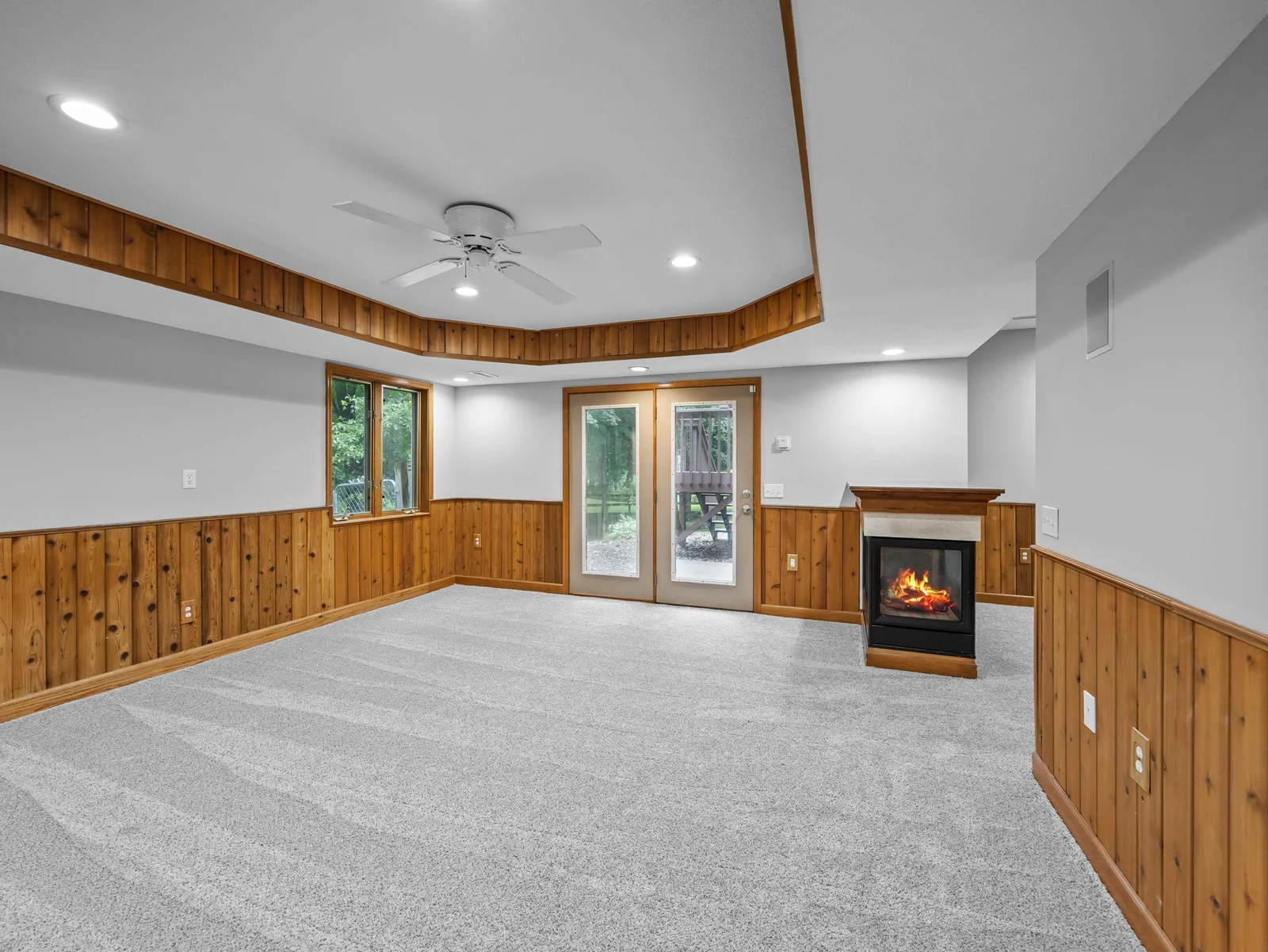 31-web-or-mls-2425 Peace Cir-152.jpg