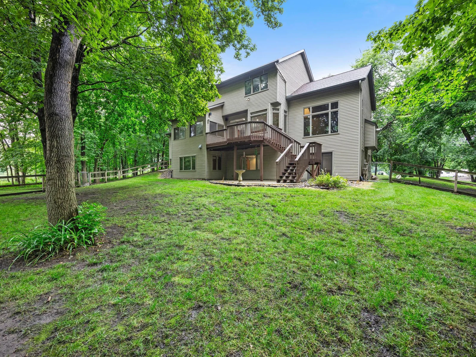 60-web-or-mls-2425 Peace Cir-57.jpg