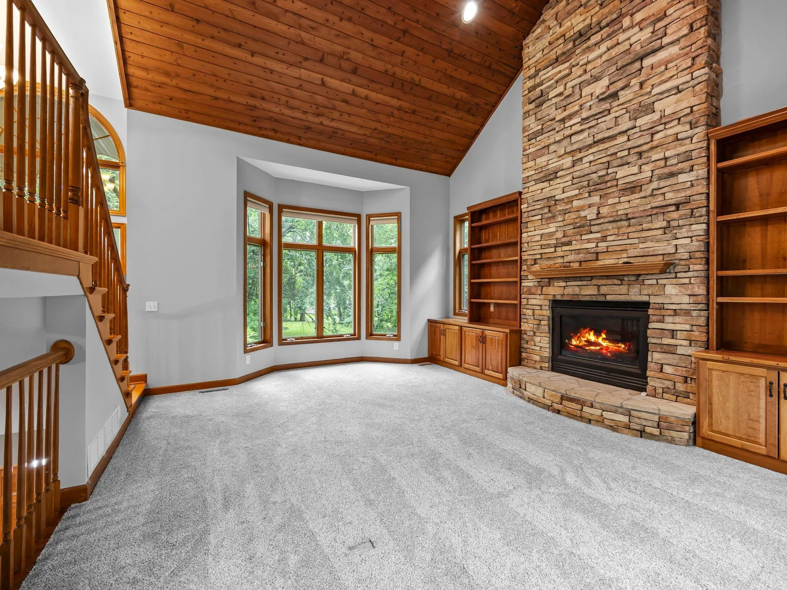 21-web-or-mls-2425 Peace Cir-113.jpg