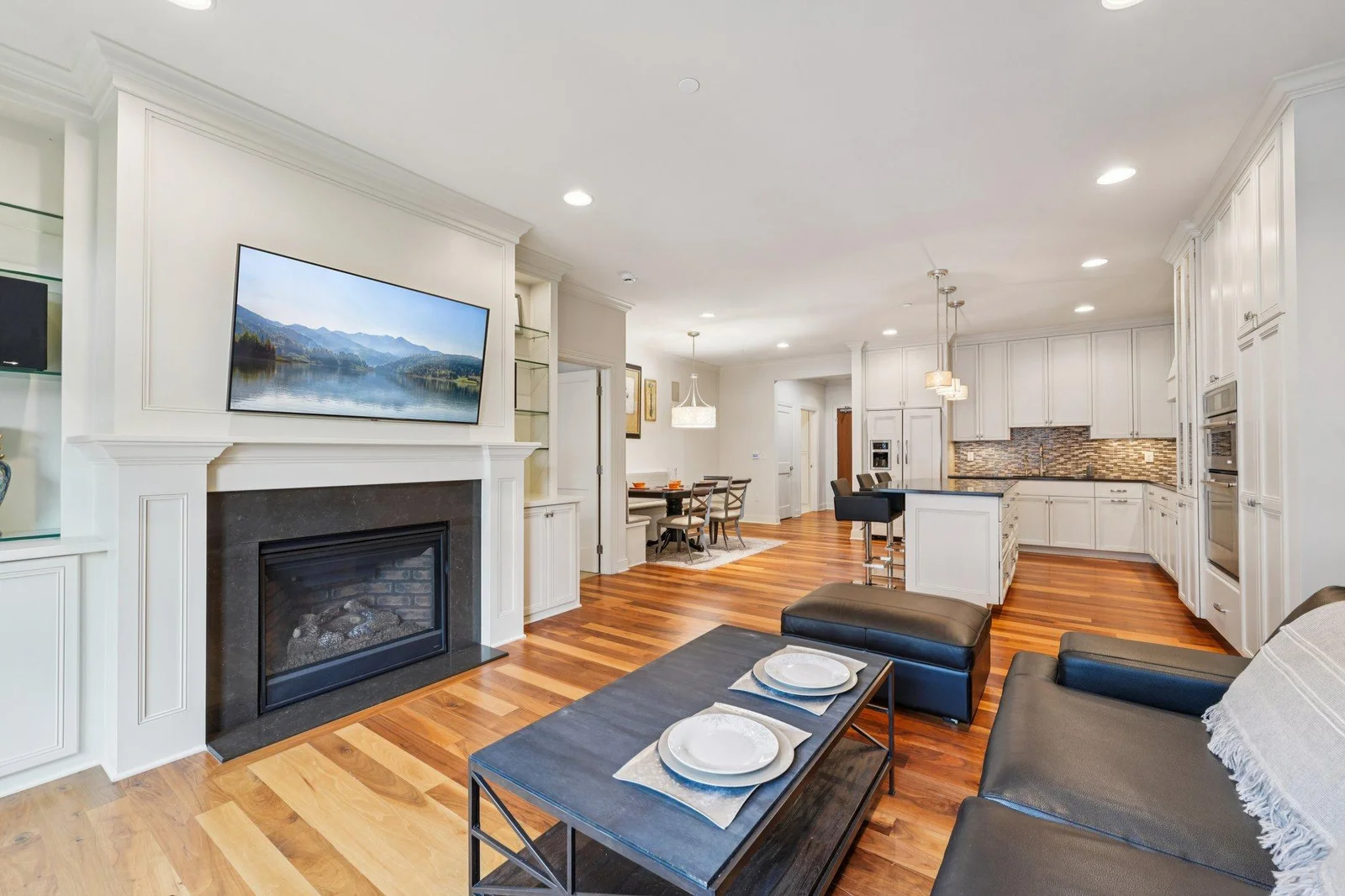 Gas fireplace
