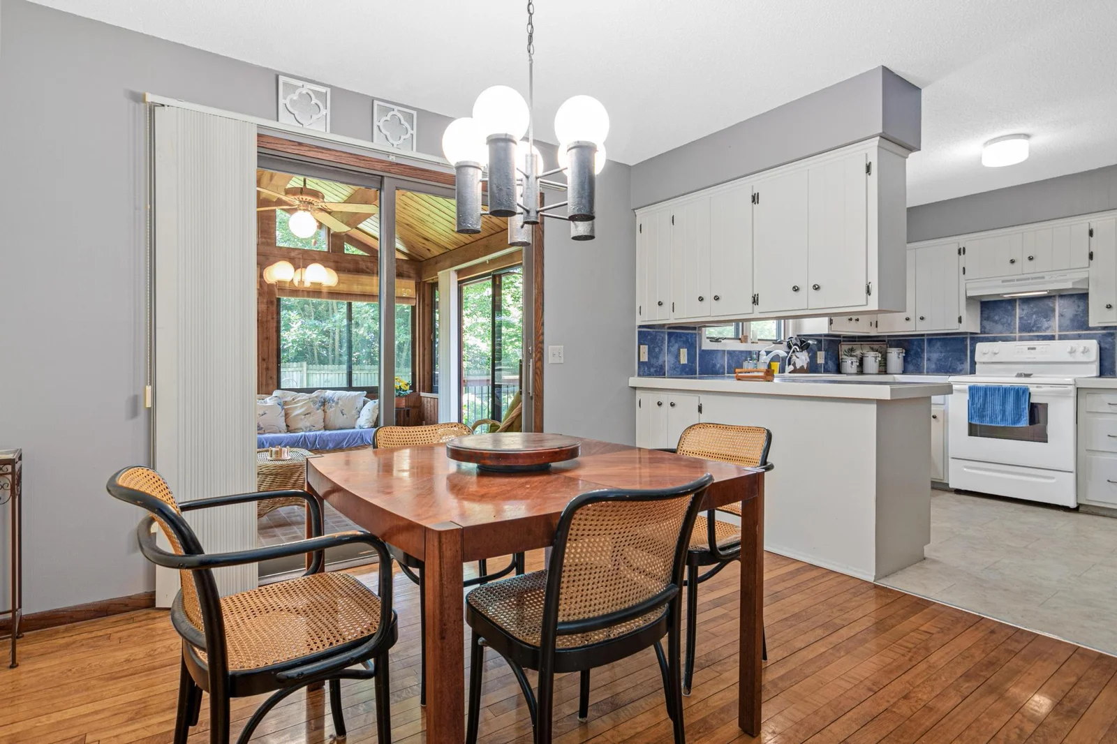 Dining Room Flows to 3 Season Porch!