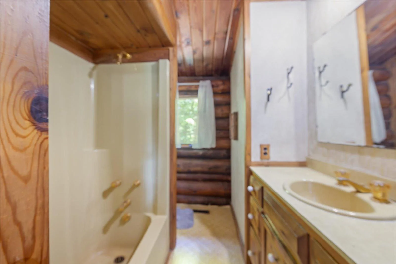 Full Bath- Main