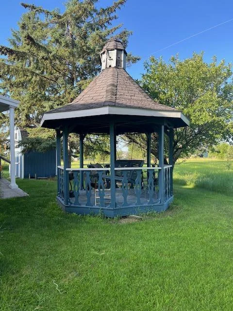 backyard gazebo.jpg