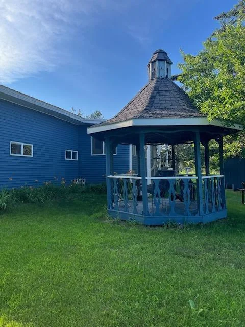gazebo.jpg