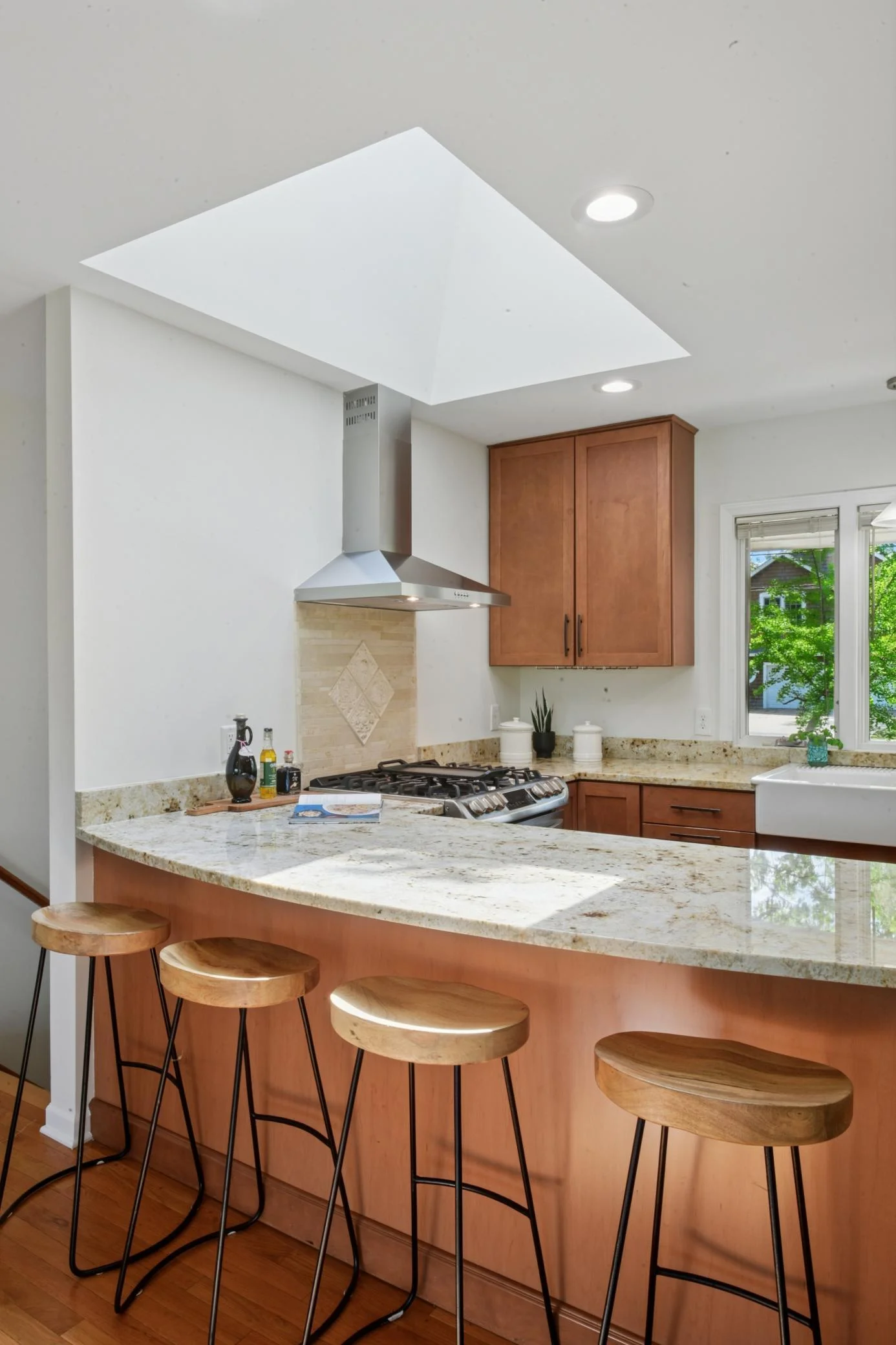 The light in the kitchen is just beautiful