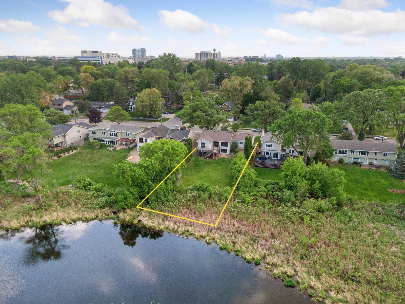 Lot lines are approximate, but should give you a good idea of how large the lot is