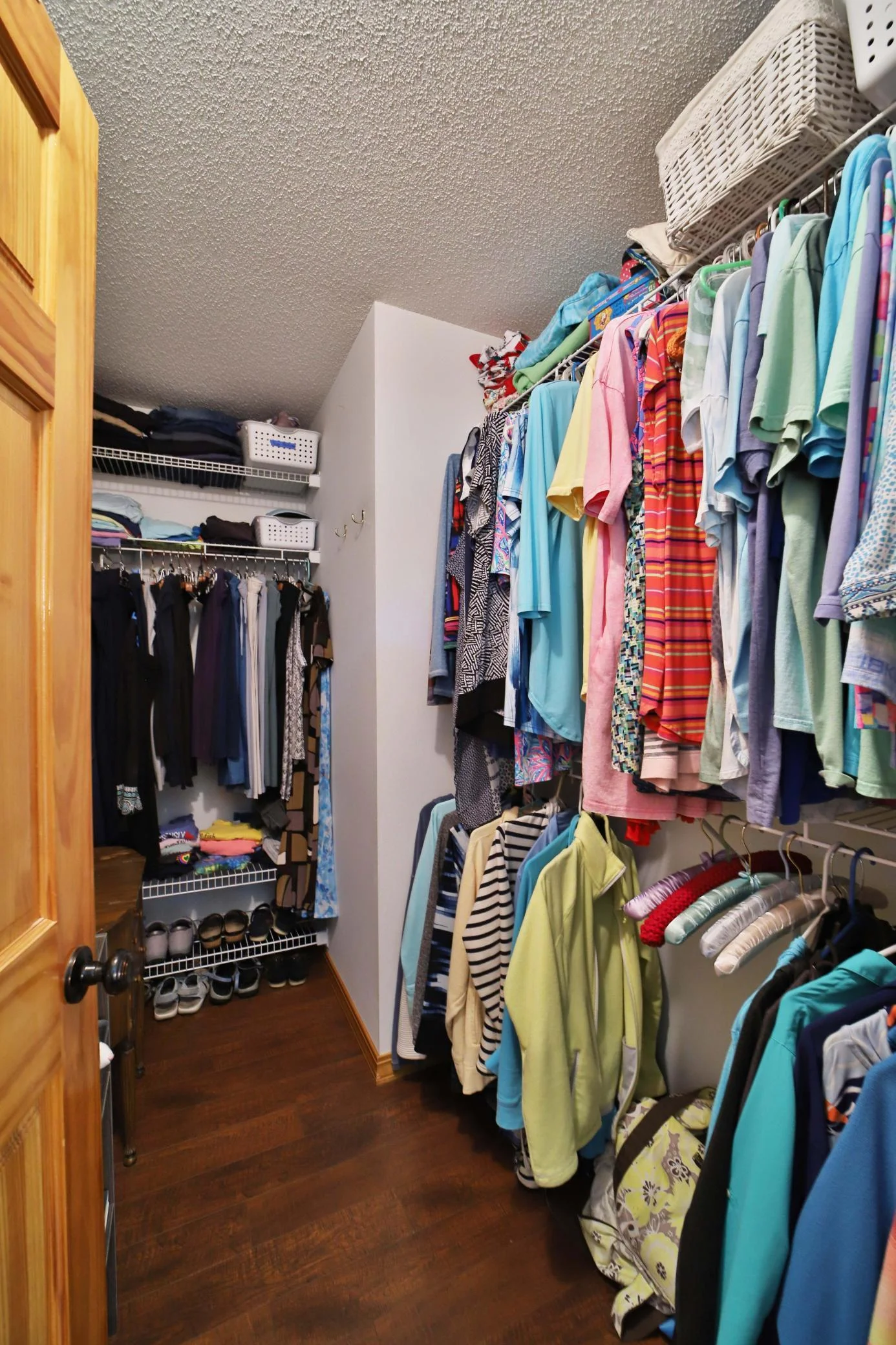 Thumbnail photo 22