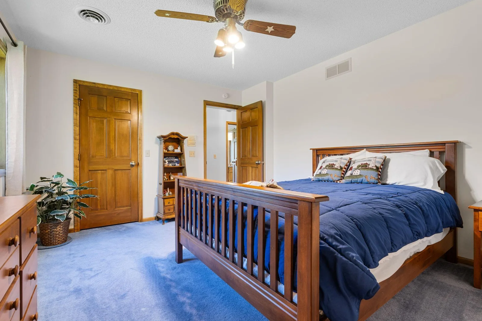 Upper level bedroom with walk-in closet