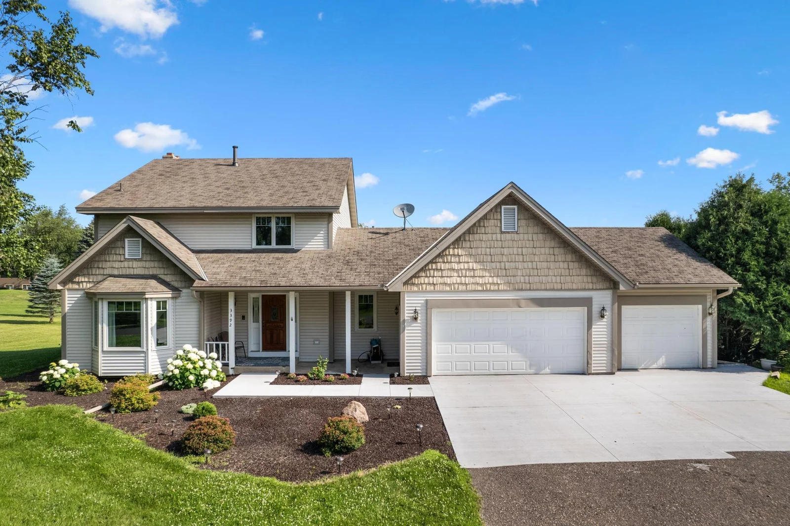 3392 Elm Creek Drive, Medina