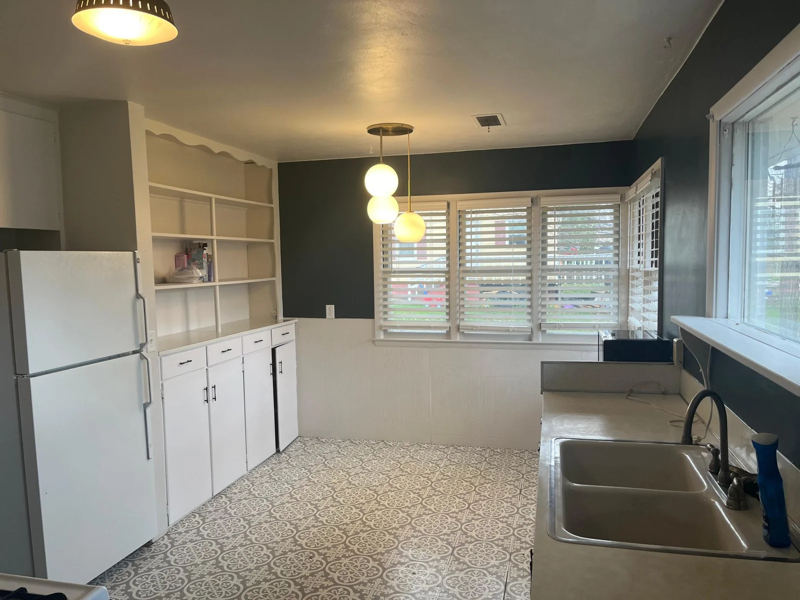 613 Peck Kitchen View 2.jpg