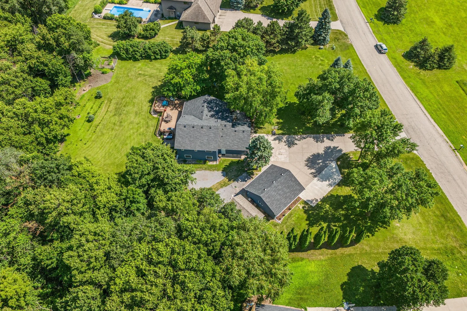 35-web-or-mls-1094 Barton Ave-35.jpg