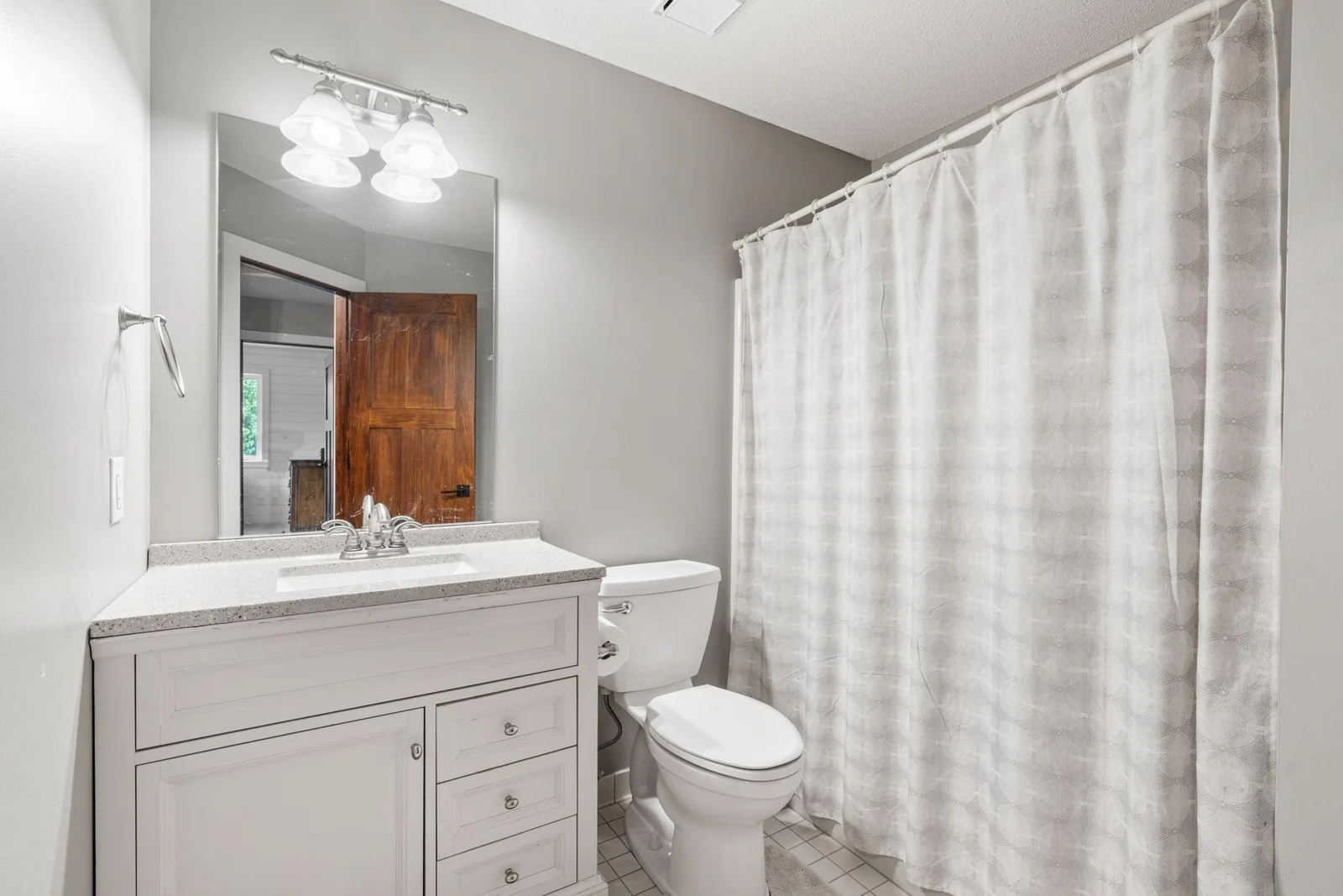 78-web-or-mls-1094 Barton Ave-78.jpg