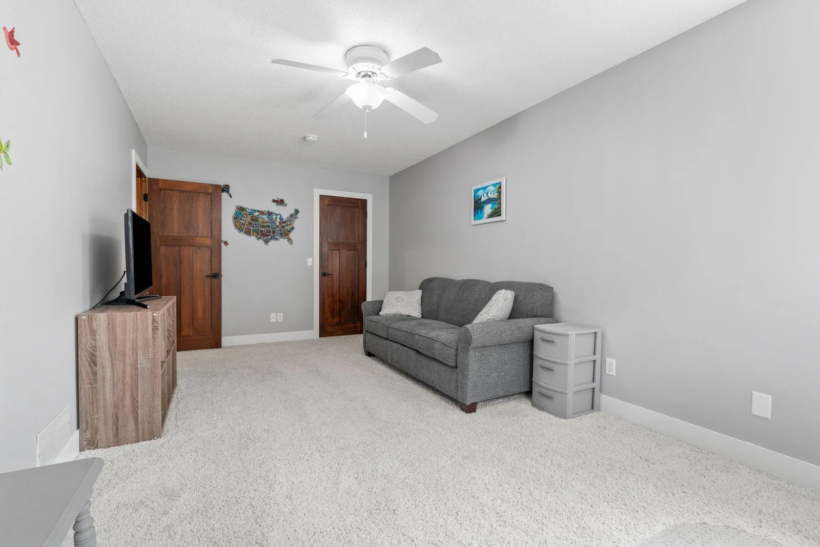 76-web-or-mls-1094 Barton Ave-76.jpg