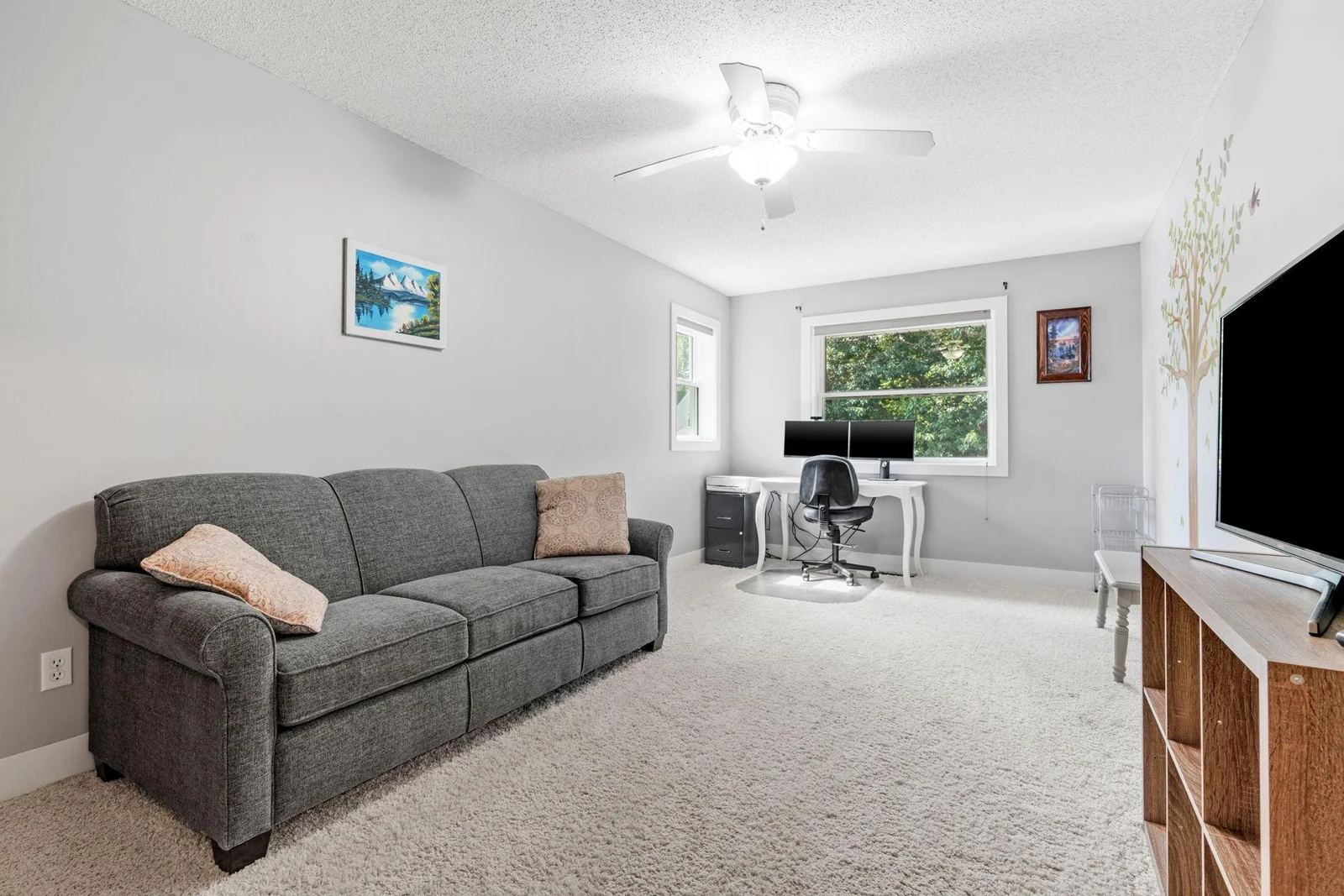 74-web-or-mls-1094 Barton Ave-74.jpg