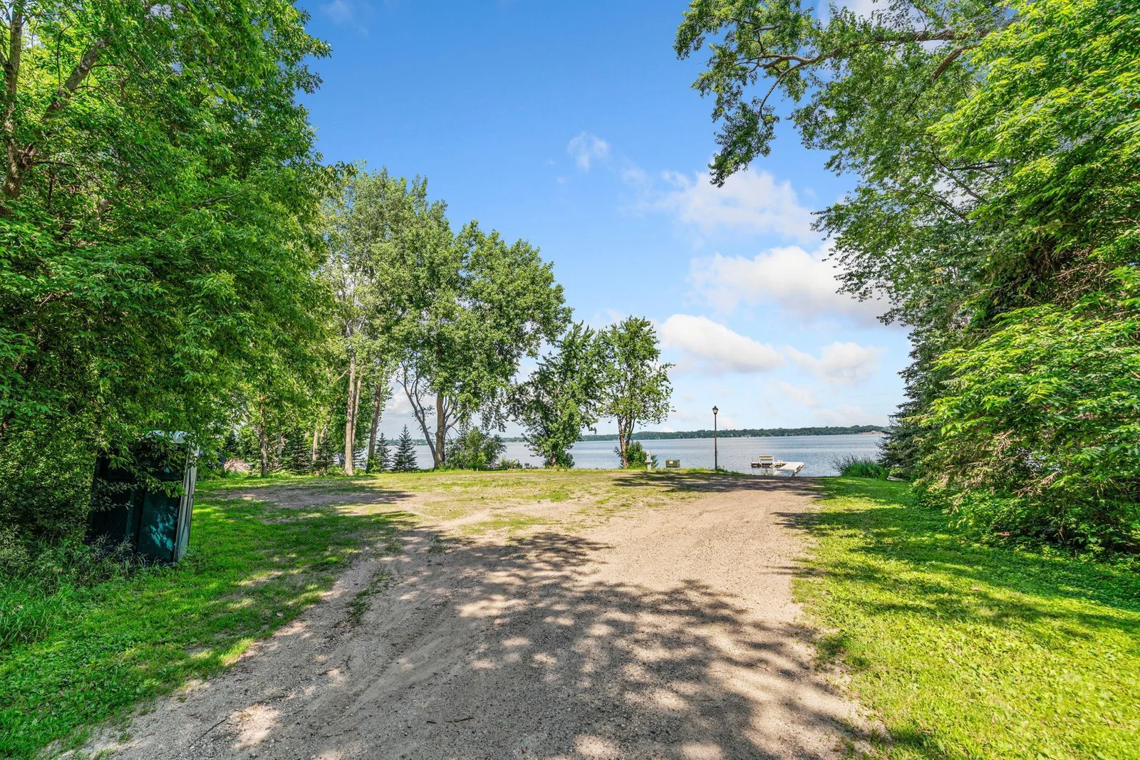 27-web-or-mls-1094 Barton Ave-27.jpg
