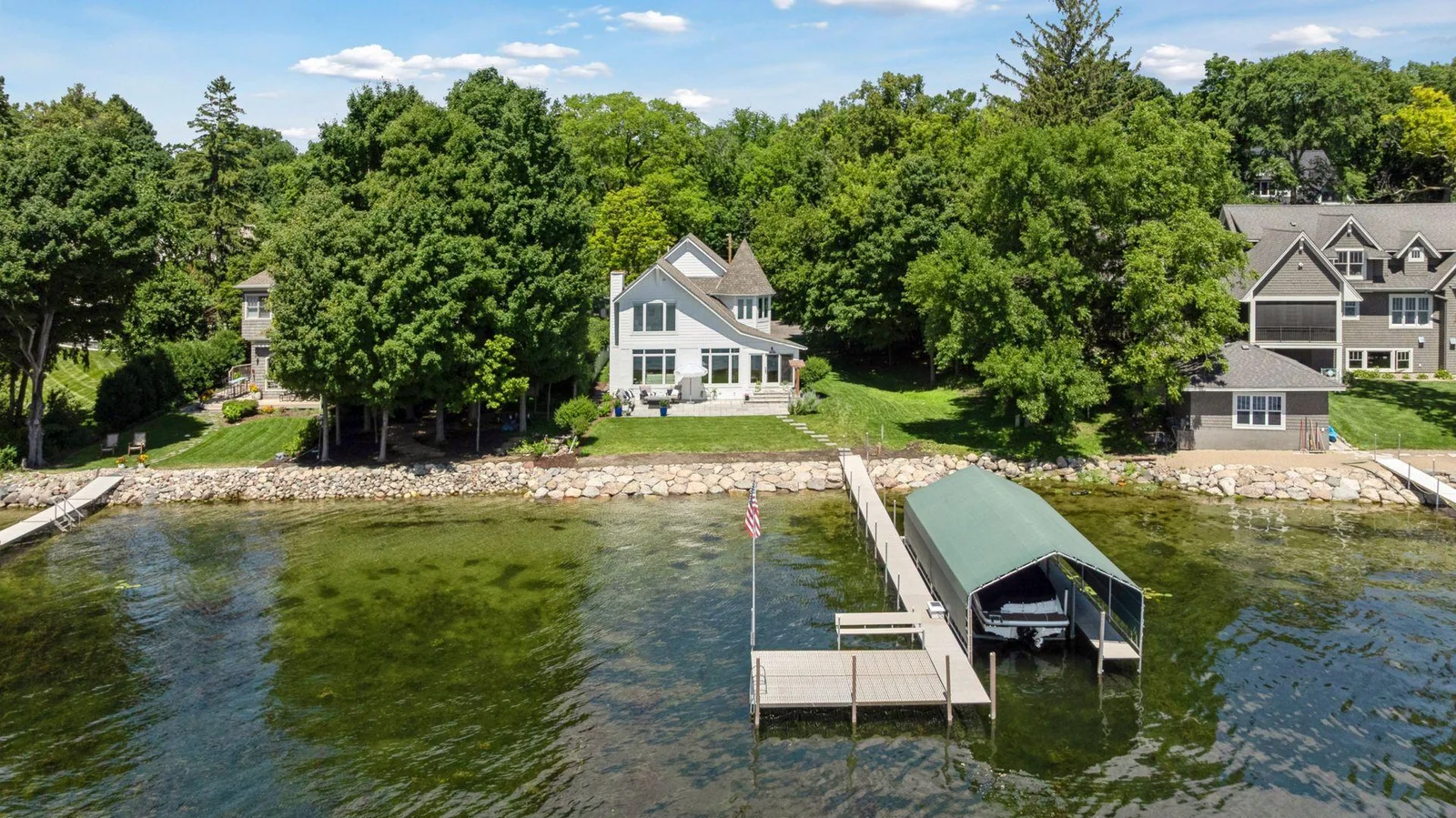 Photo 1 of 465 Lakeview