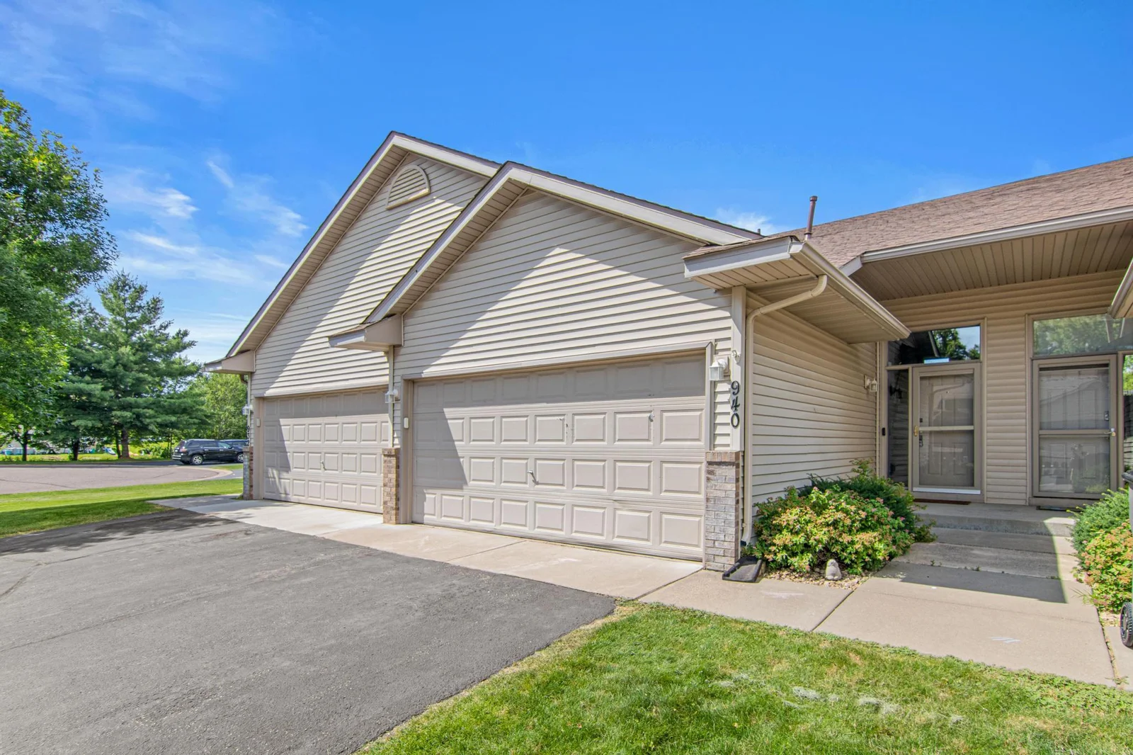 940 14th Lane, Cambridge