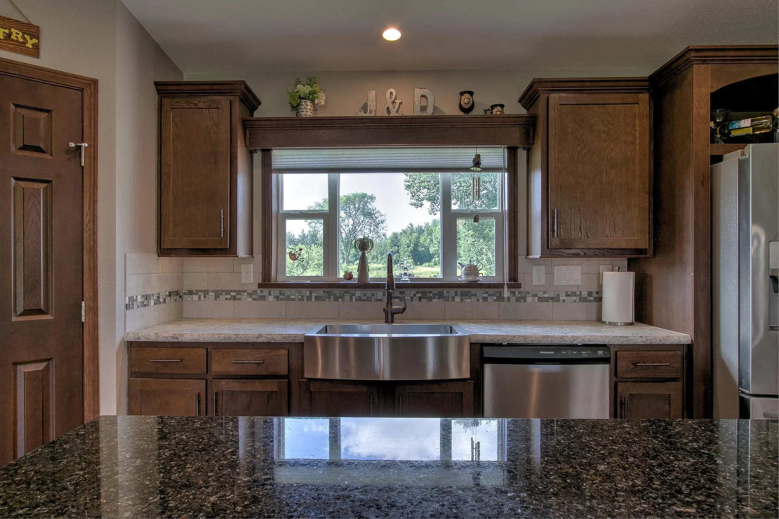 Nice kitchen window over the sink