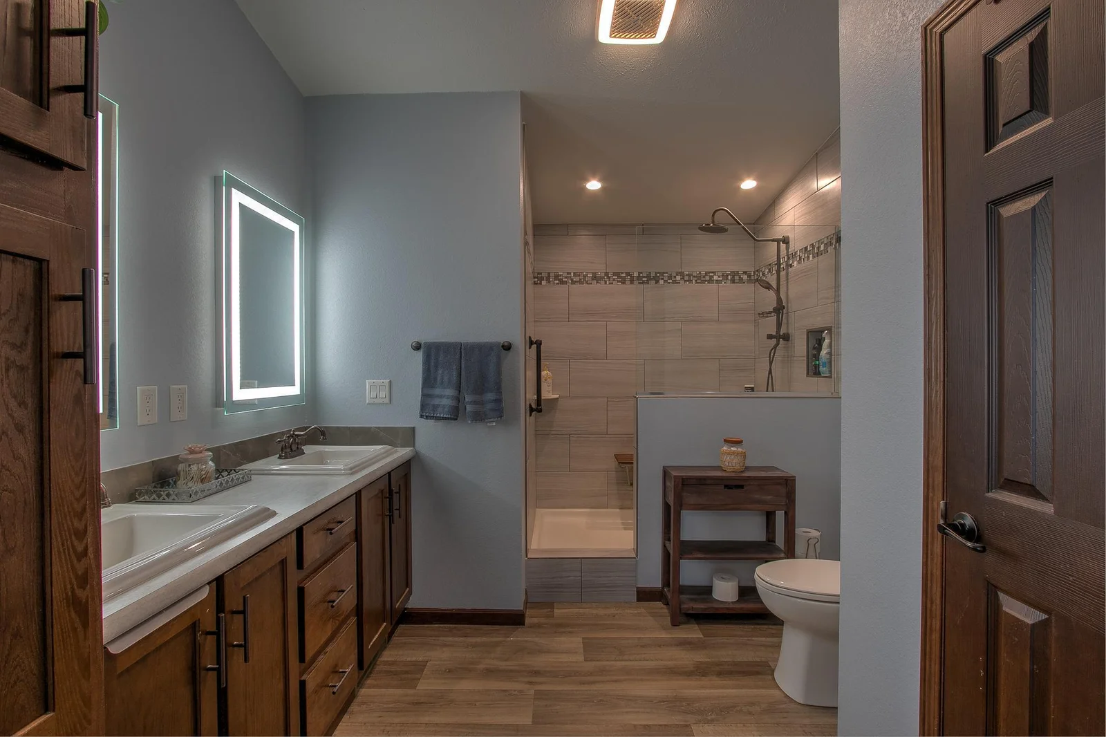 Spacious Private bath