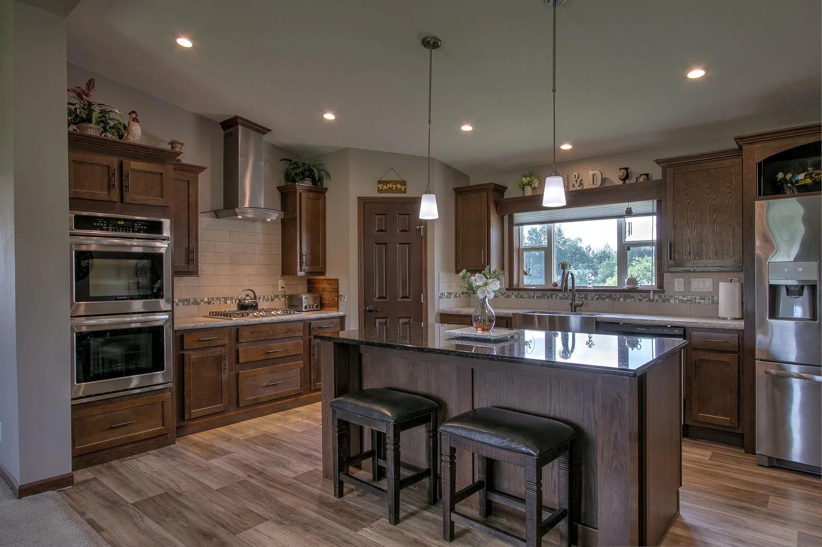 Walk-in pantry