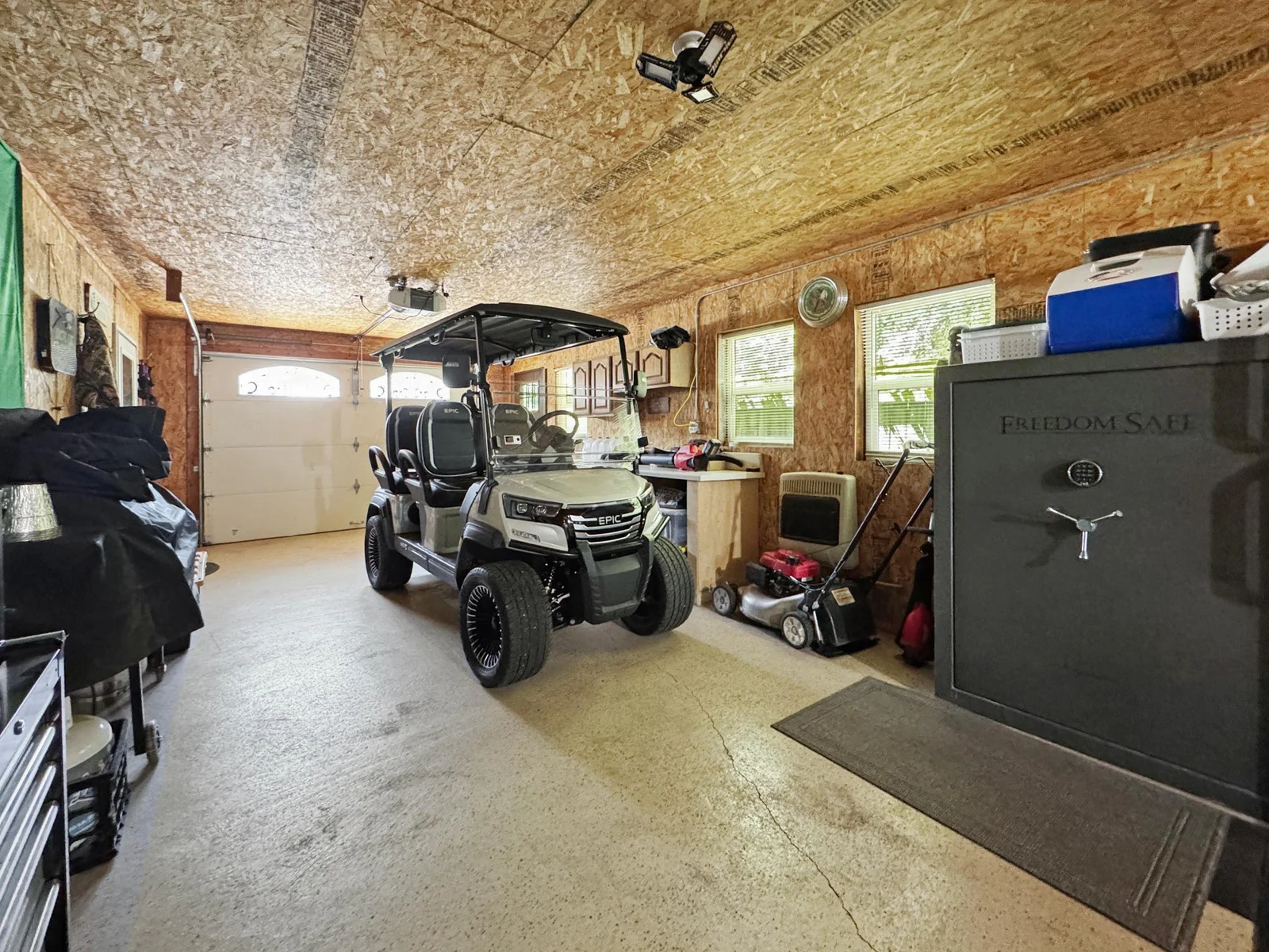 Attached Garage