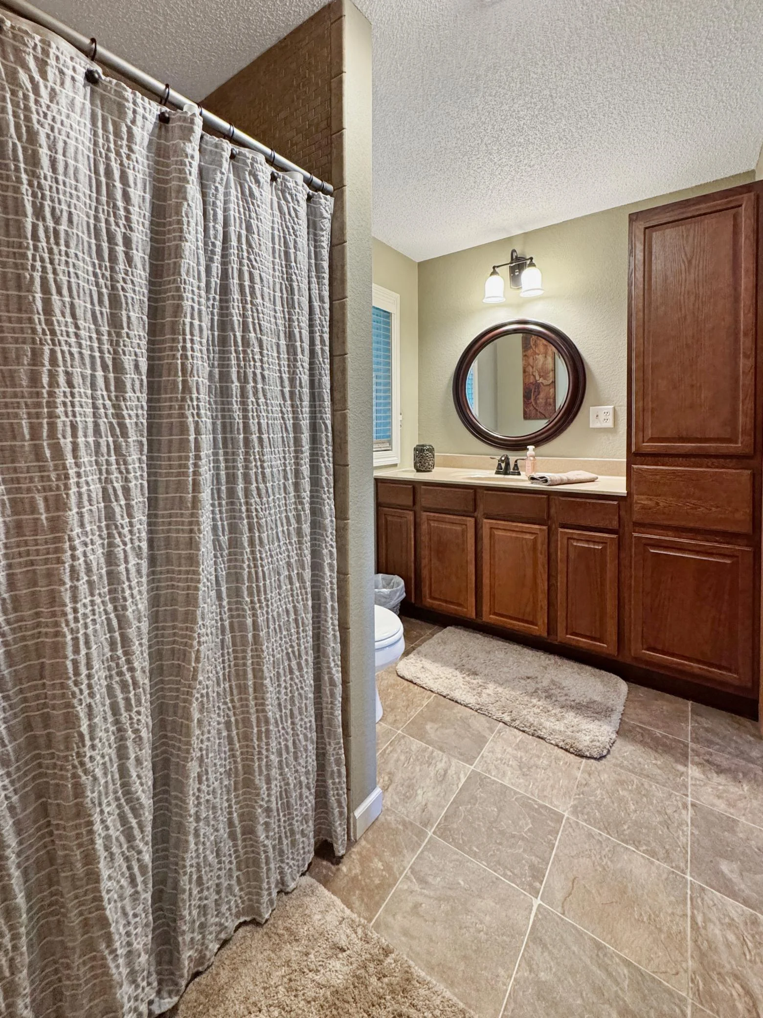 Upper level bathroom