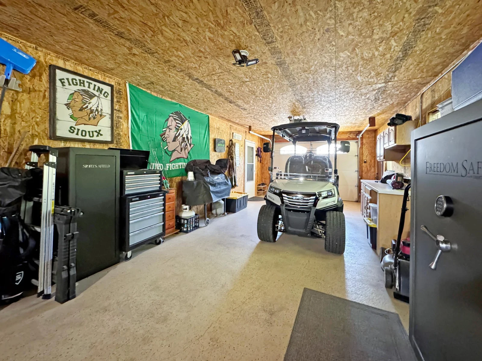 Attached Garage