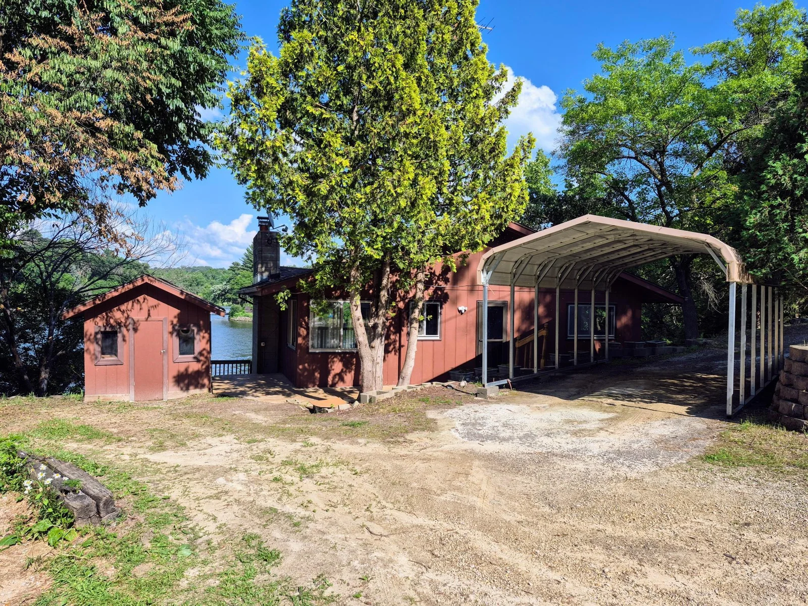 40402 Ryans Bay Road