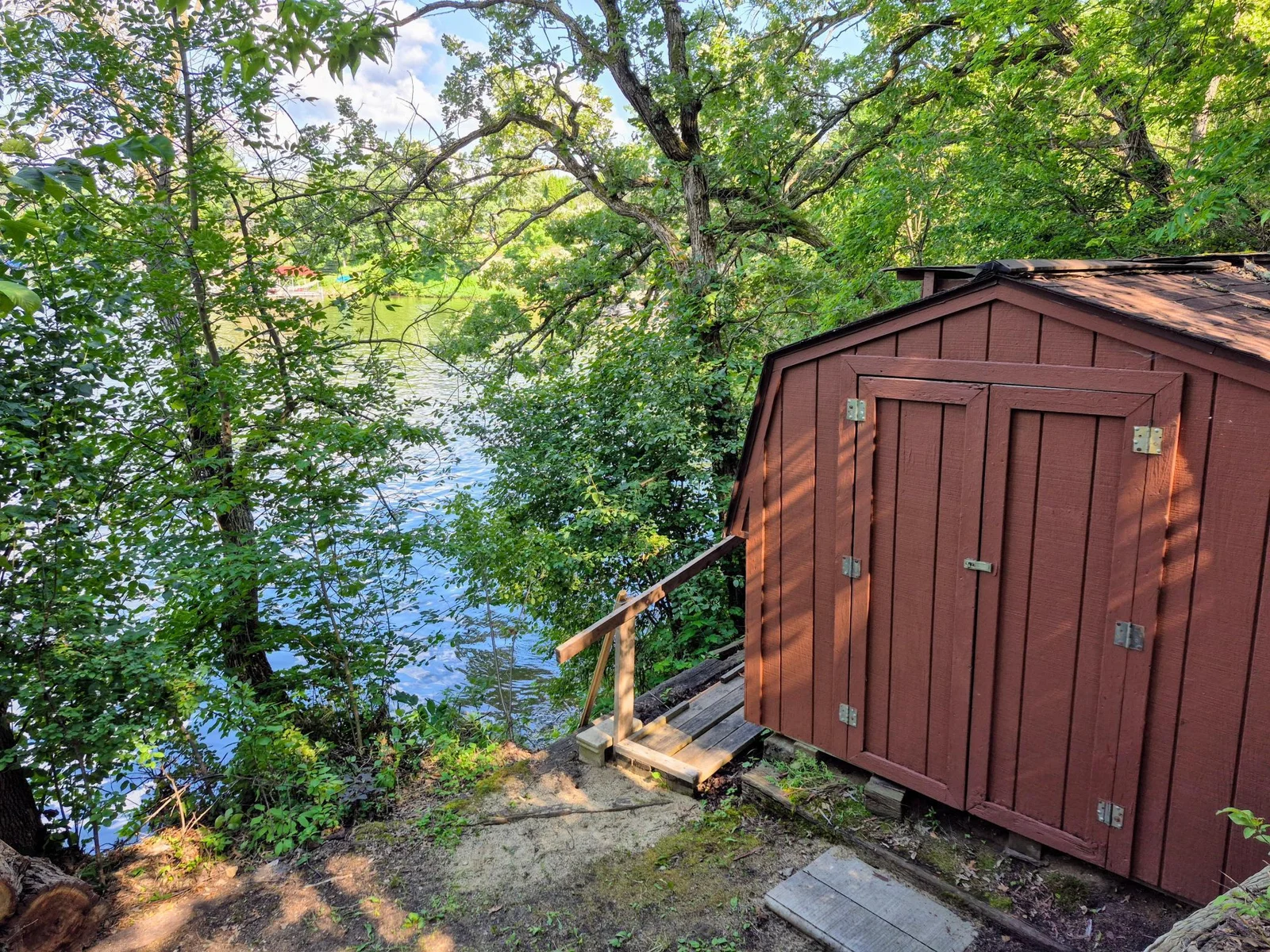 Shed