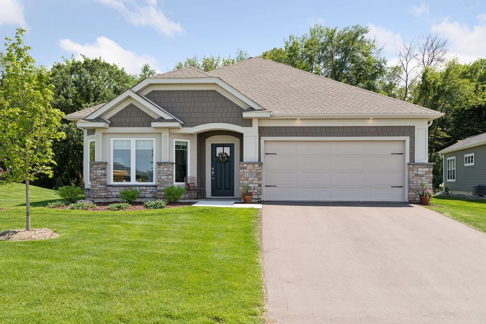 1101 Fabel Lane, Waconia