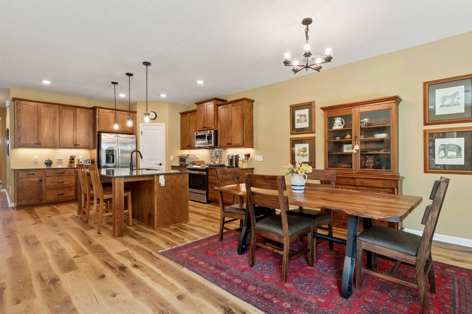 The room can hold larger furniture or leave fabulous open spaces.