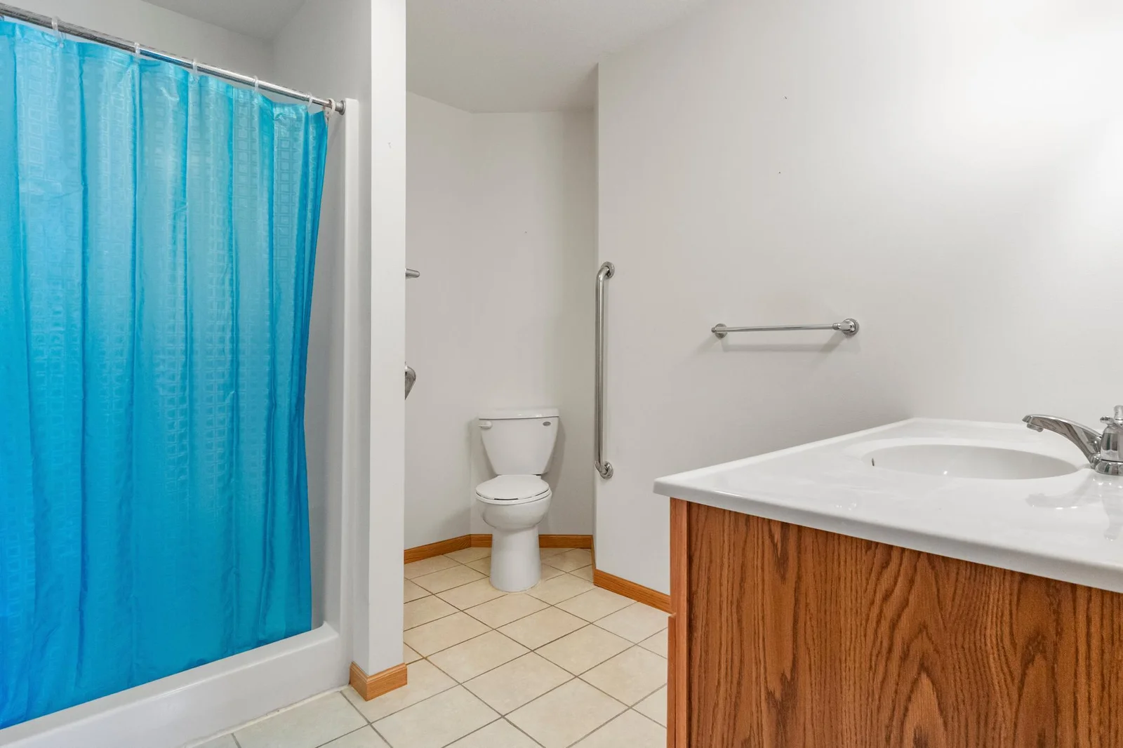 114 8th St S-Ensuite-3/4 Bath