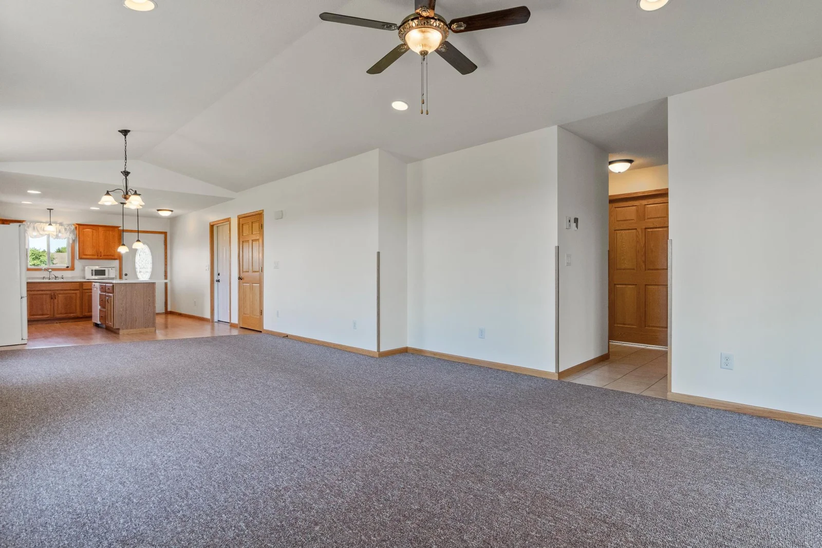 114 8th St S-Open Floor Plan