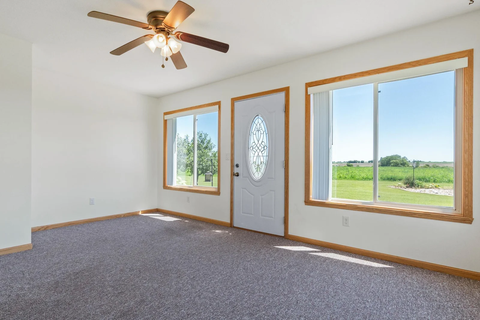 114 8th St S-Door to Back Patio