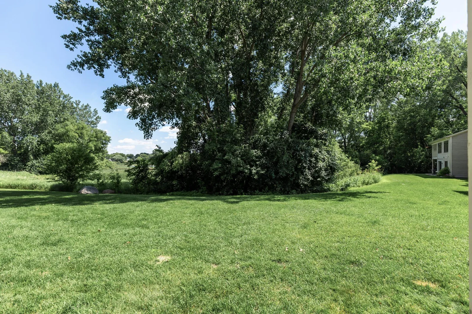 1503 Summit Shores