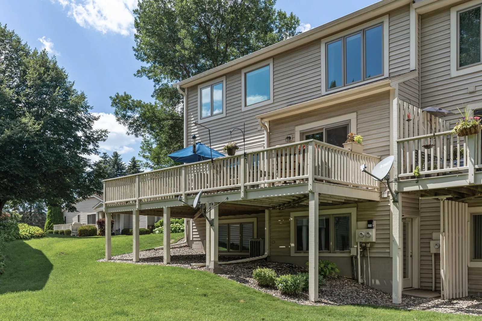 1503 Summit Shores