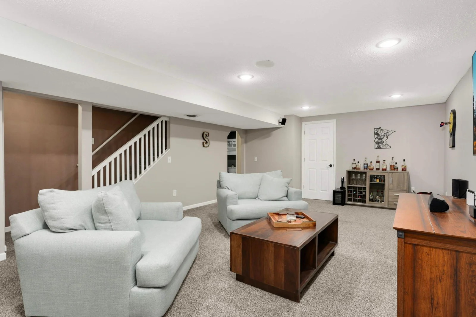 Located right off stairway with access to lower bath & bedroom.