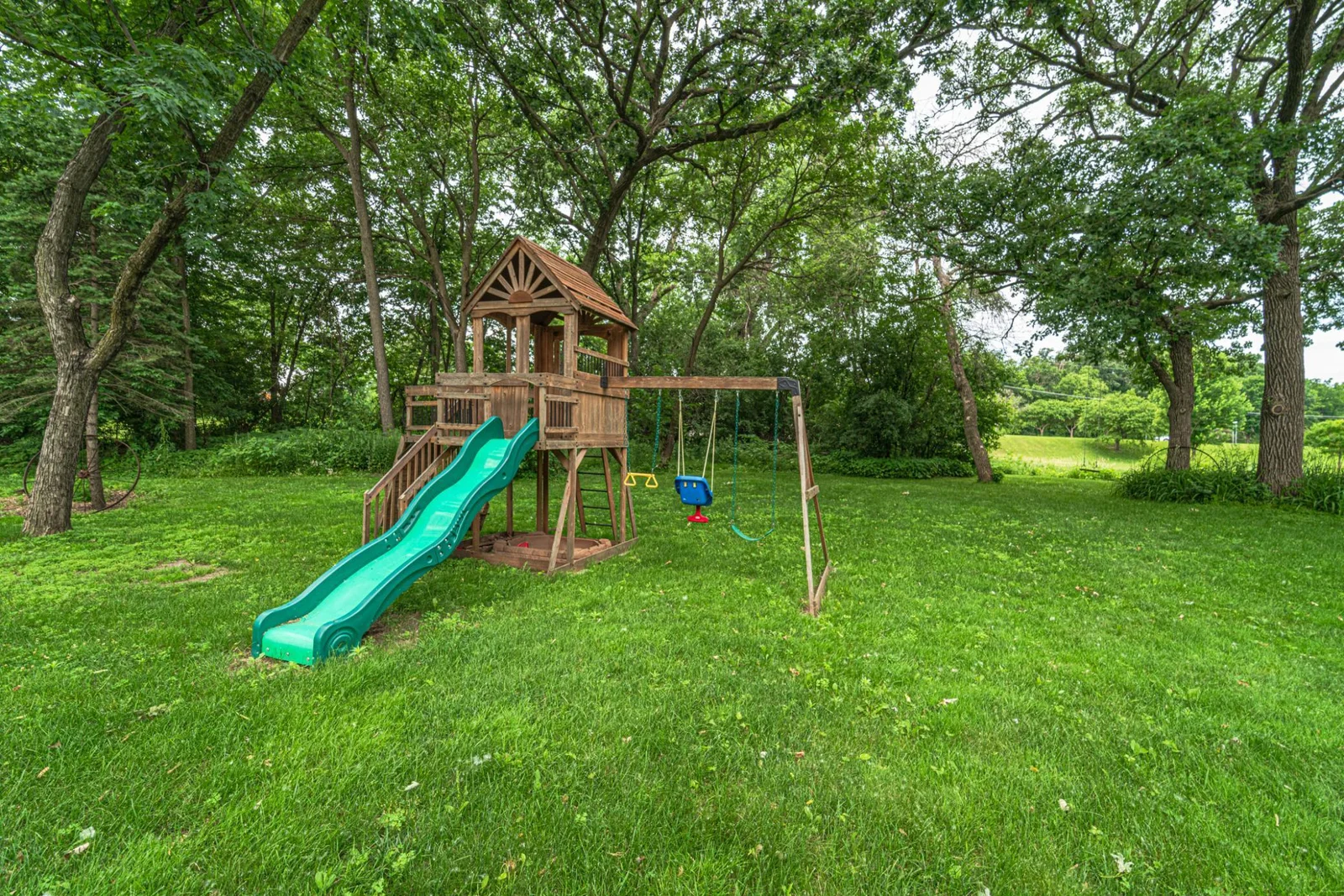 16-Play set.jpg