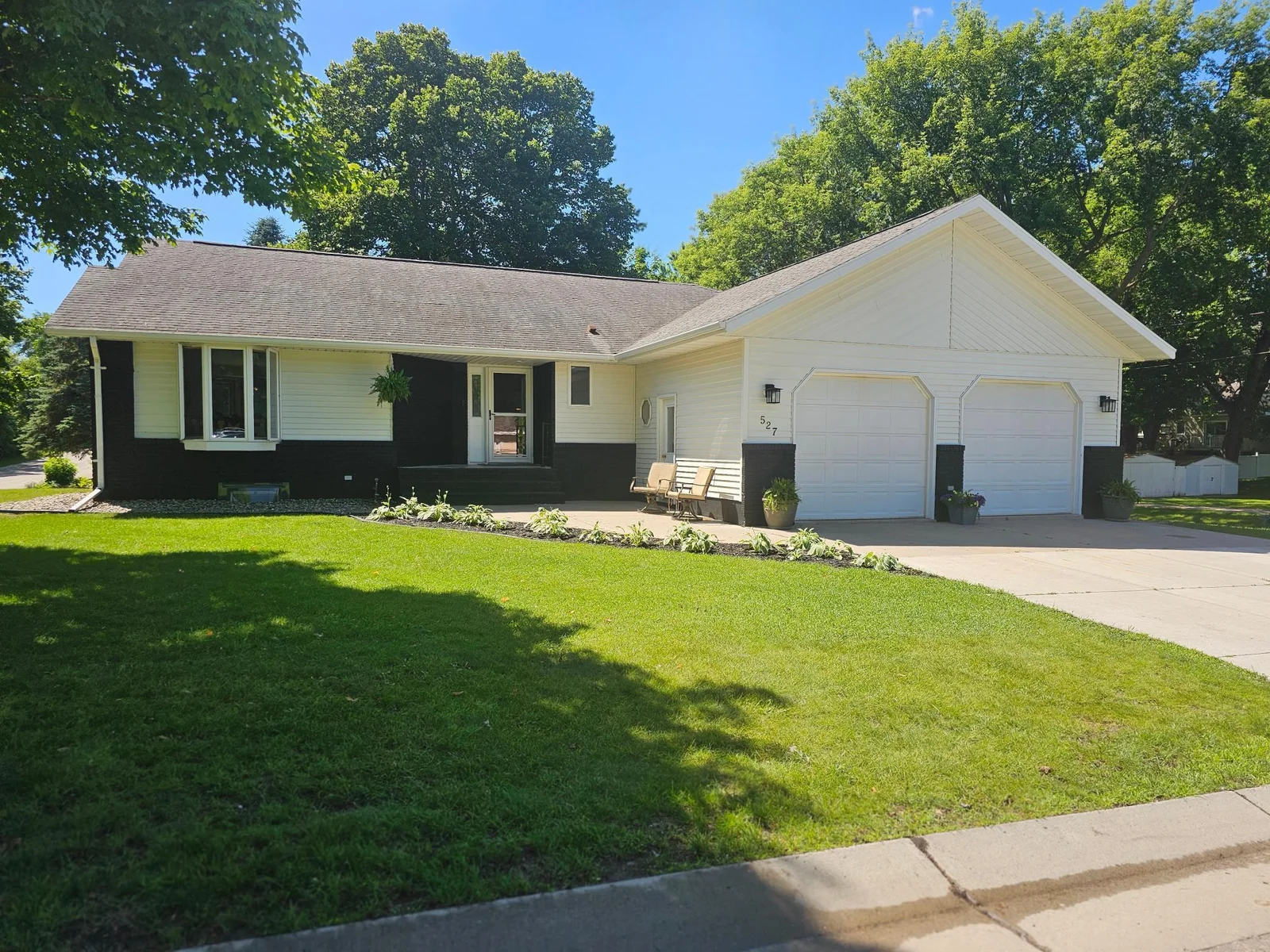 527 2nd Avenue, Pelican Rapids