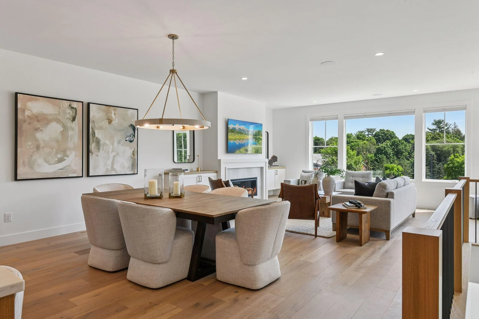 5655 Buffington Lane, Shorewood