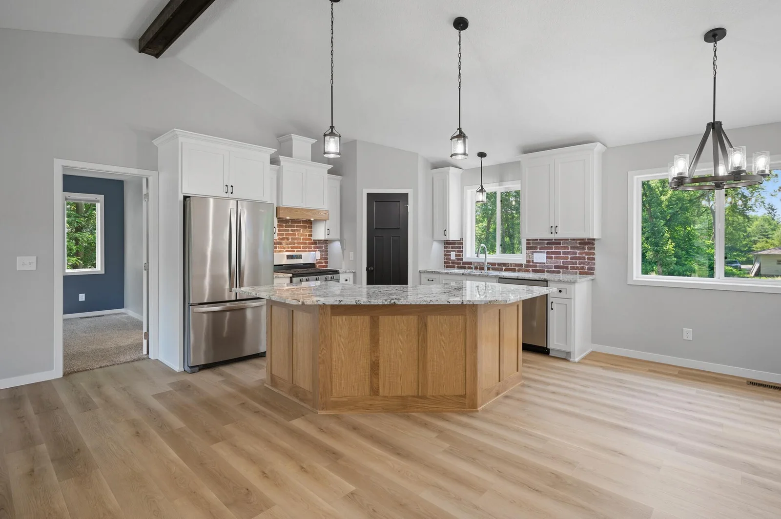 Stainless steel appliances and Large center Island,